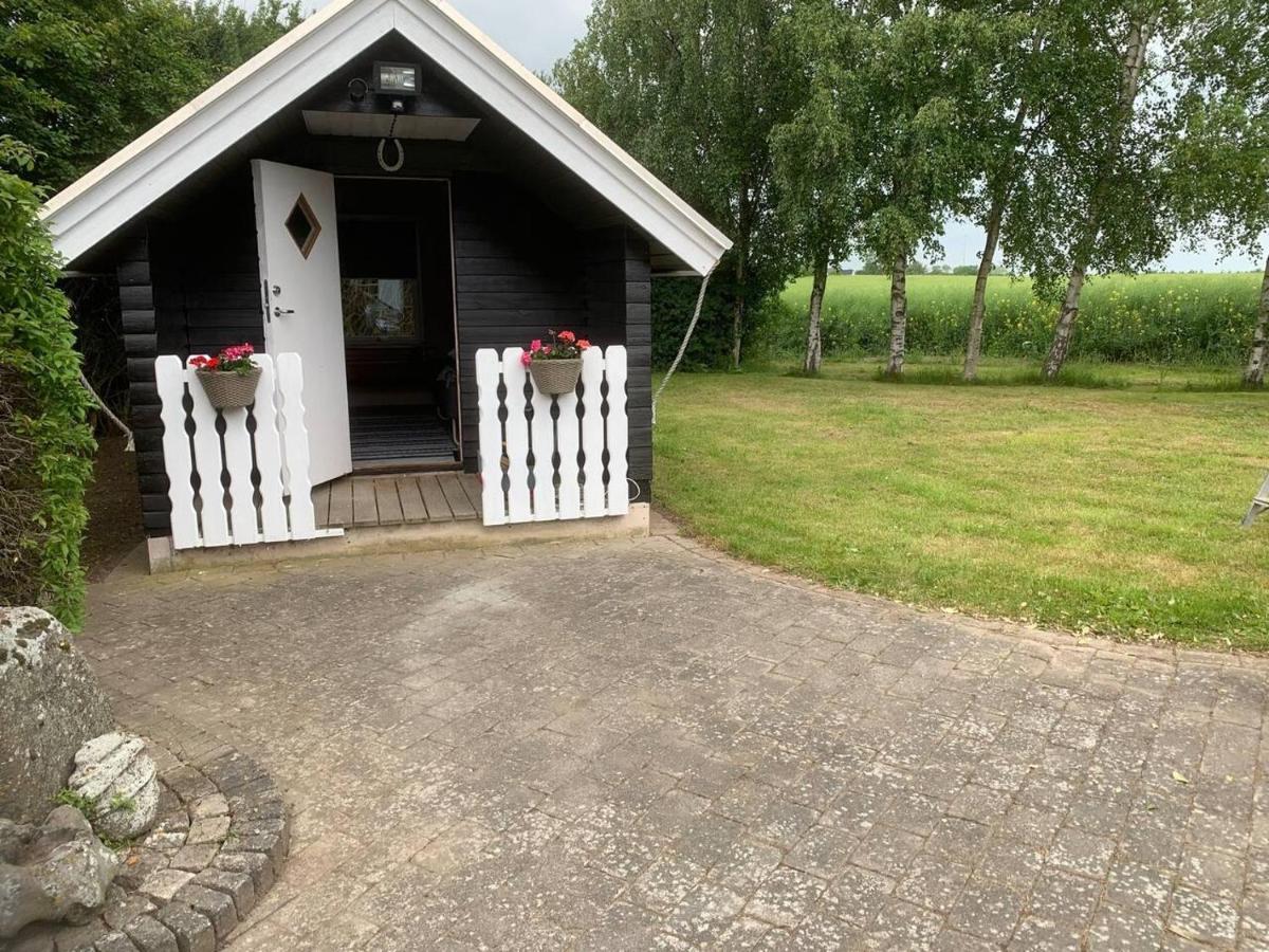 Stunning Romantik Cabin Close To Baltic Sea Idestrup Exterior foto
