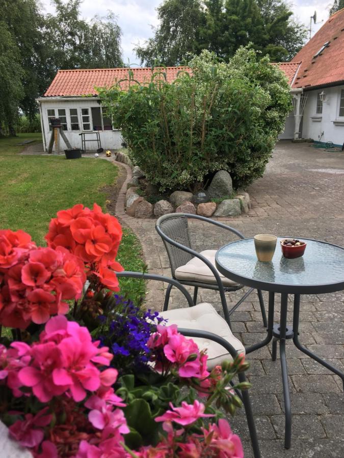 Stunning Romantik Cabin Close To Baltic Sea Idestrup Exterior foto